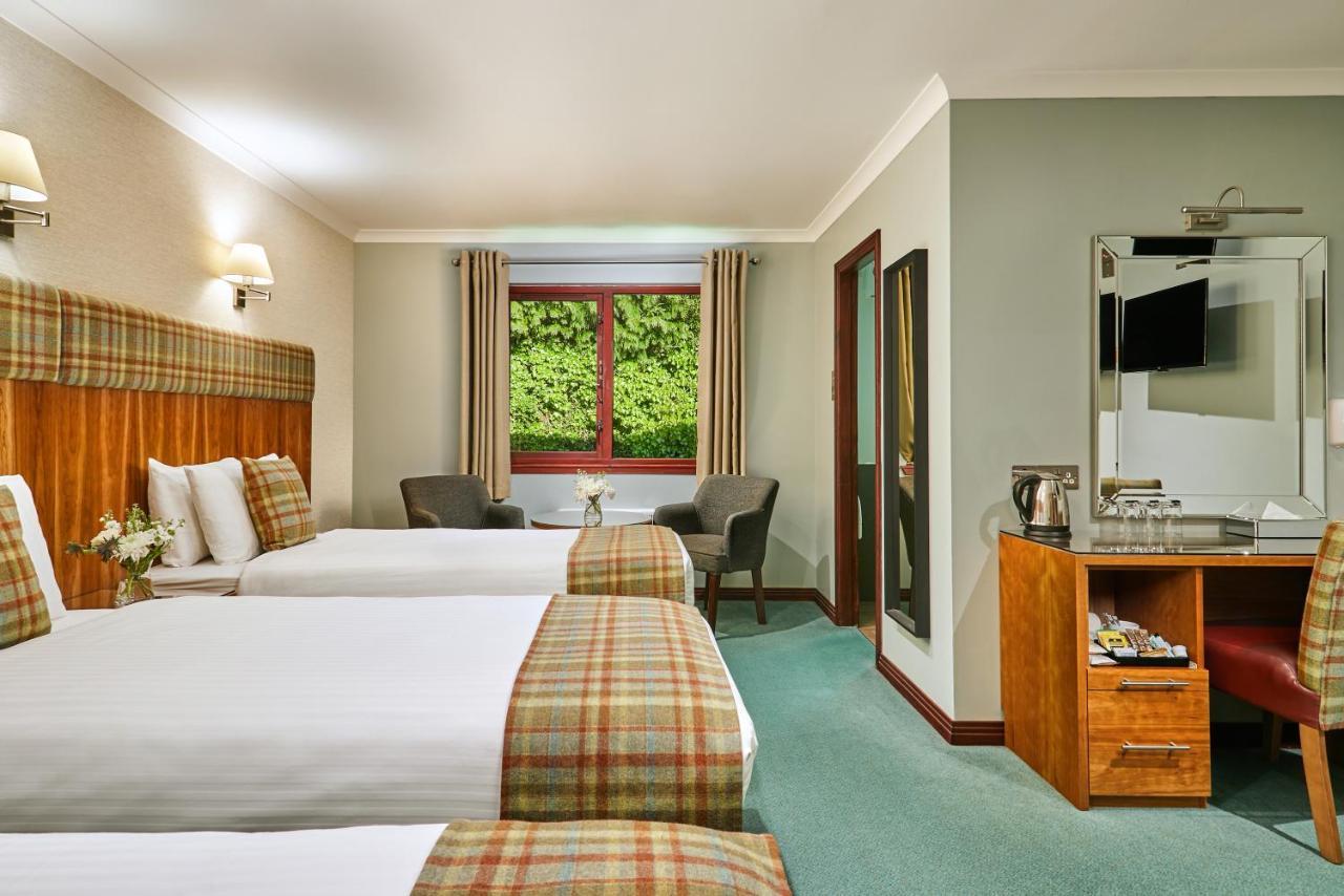 Clan Macduff Hotel Fort William Buitenkant foto
