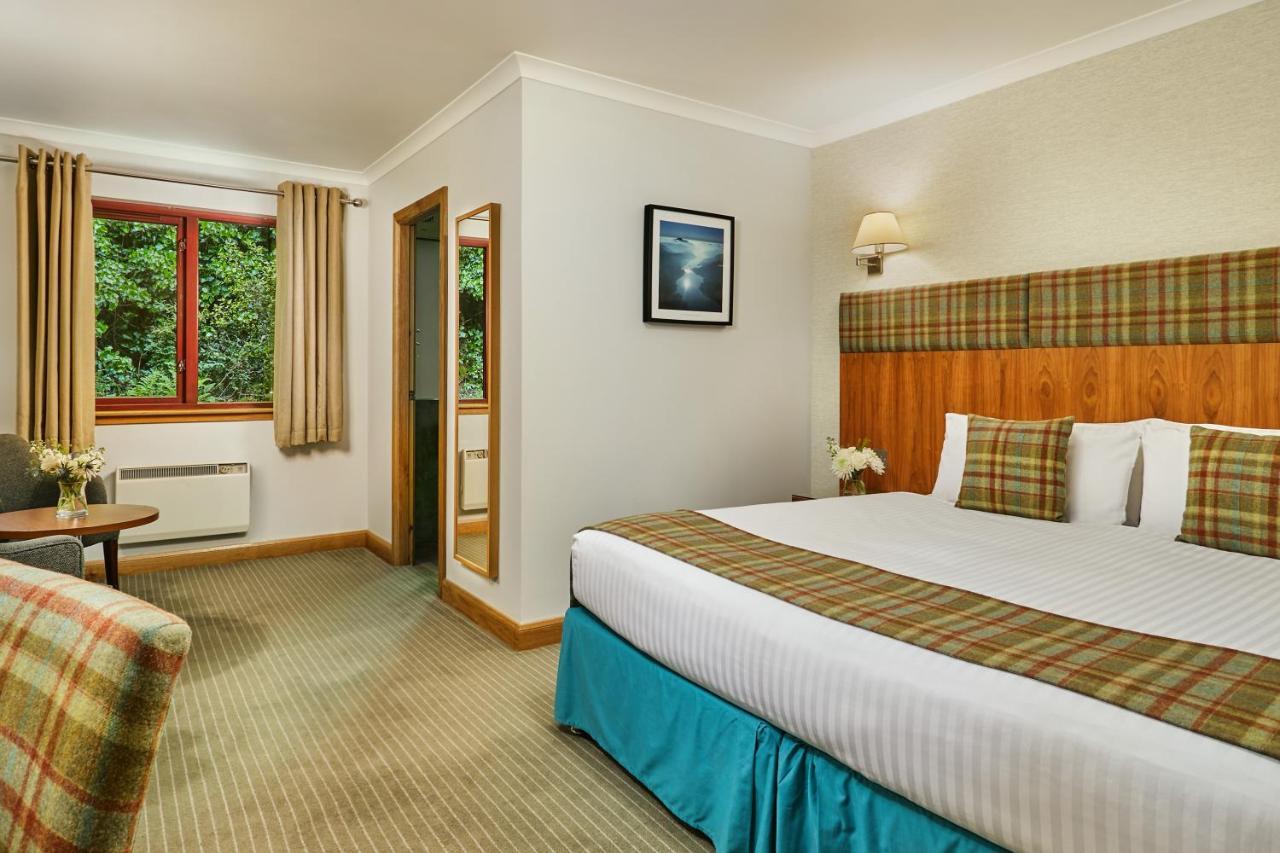 Clan Macduff Hotel Fort William Buitenkant foto