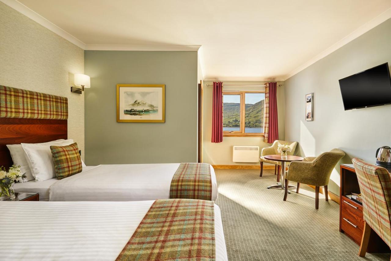 Clan Macduff Hotel Fort William Buitenkant foto