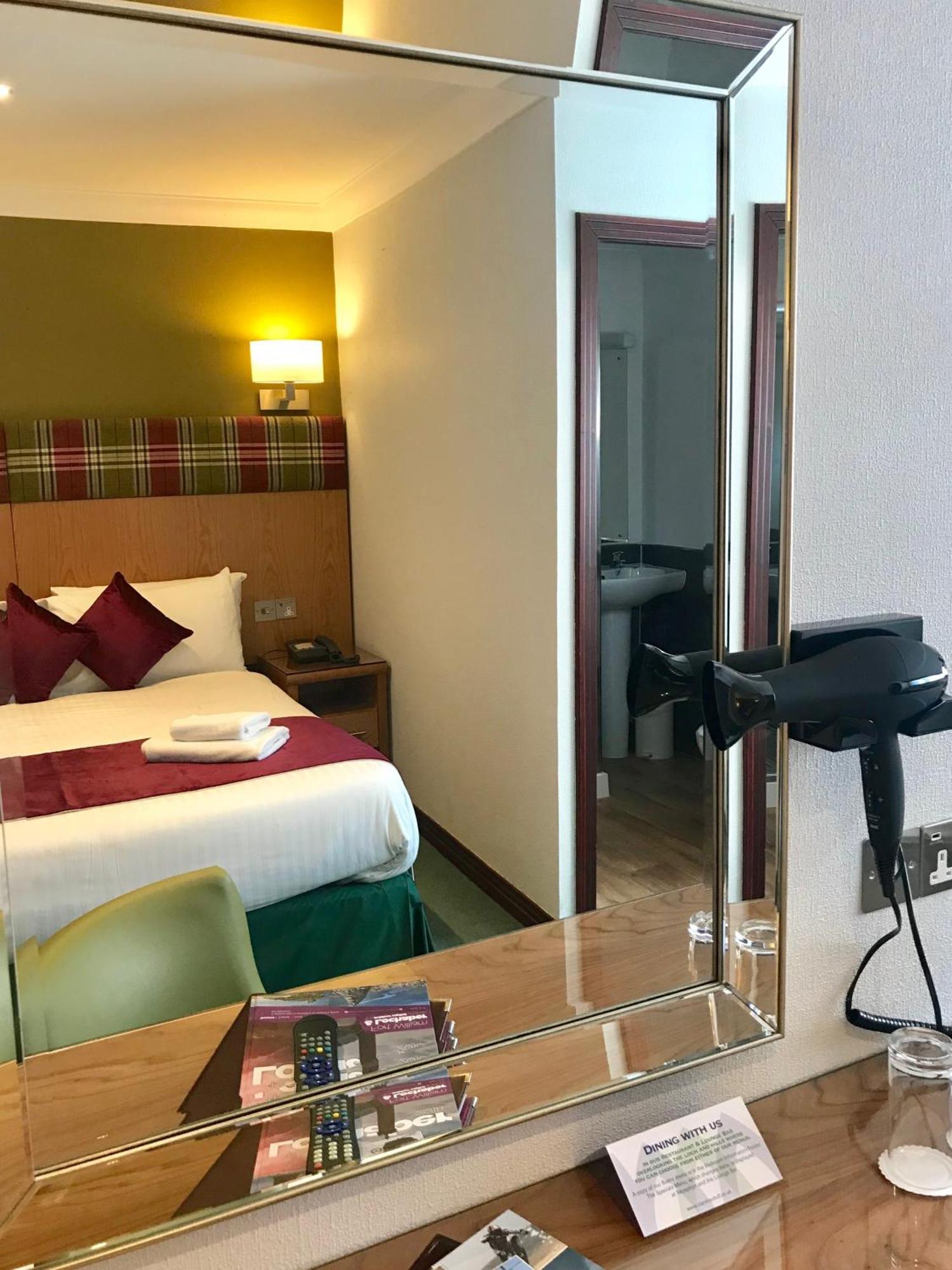 Clan Macduff Hotel Fort William Buitenkant foto