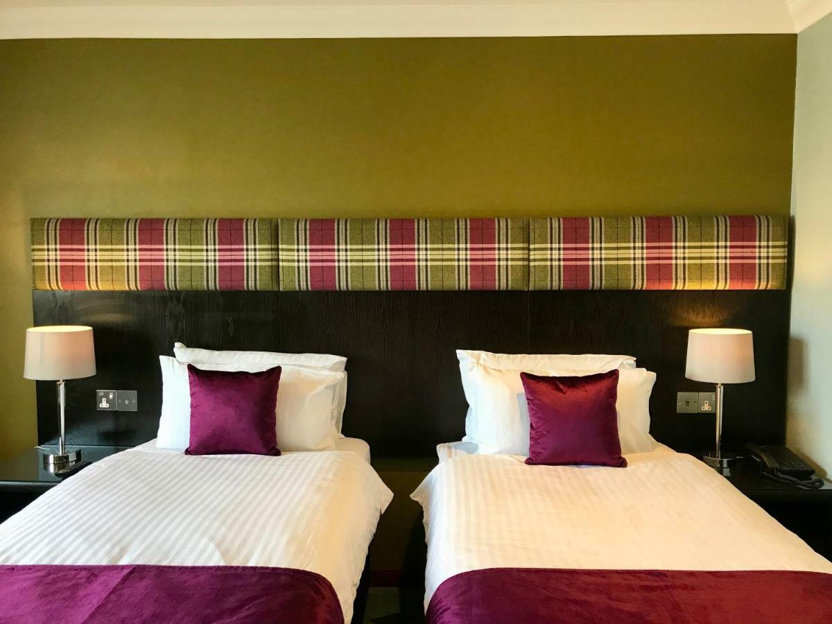 Clan Macduff Hotel Fort William Buitenkant foto